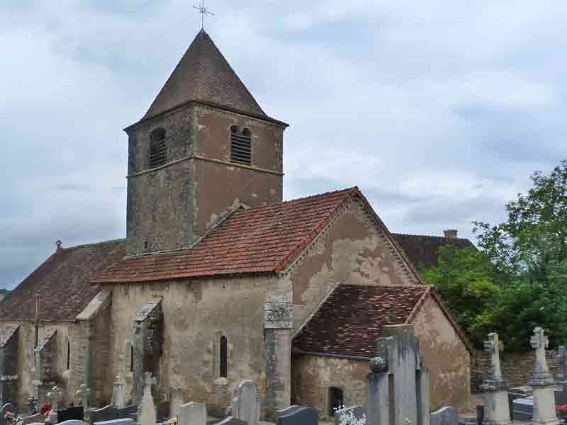 Eglise à Marcilly-Ogny