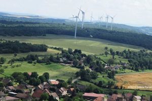 Vue aérienne du parc éolien des Portes de côte d'Or à Cussy la Colonne