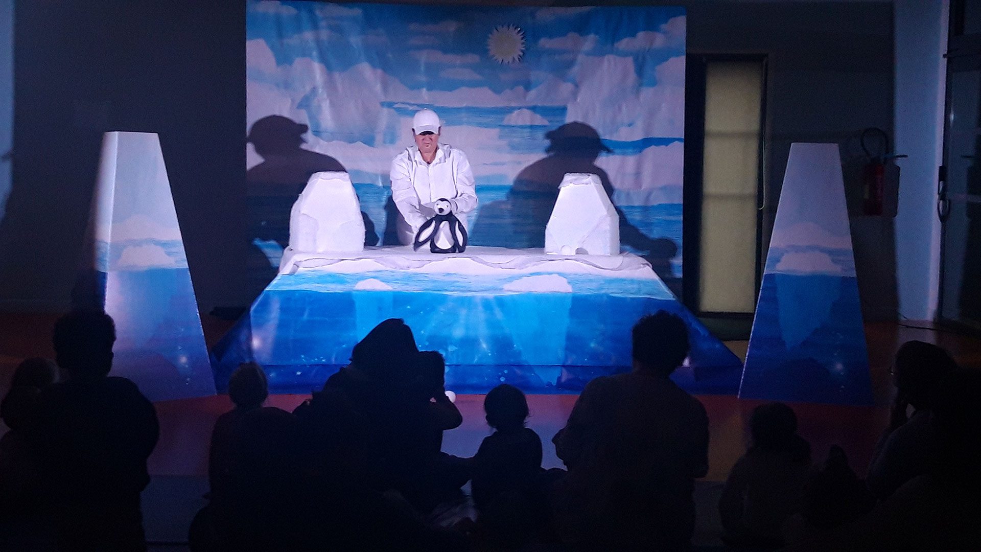 Spectacle Pingouin au relais petite enfance