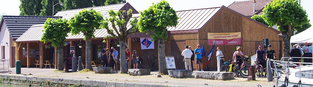 Capitainerie du port à Pouilly en Auxois