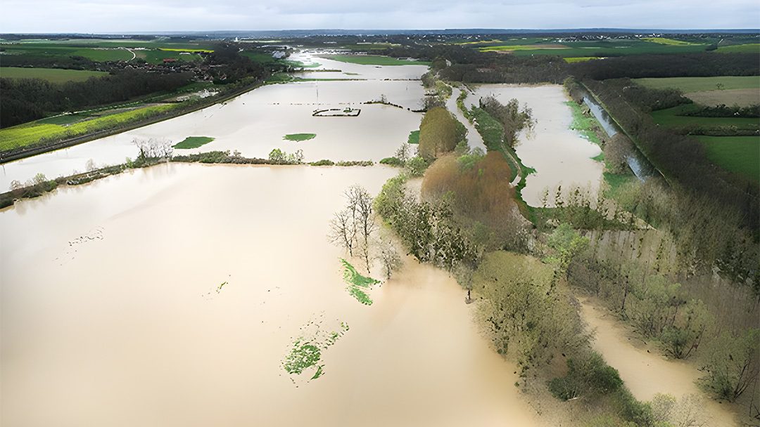 Photo des inondations de l'Armançon à Tronchoy en avril 2024