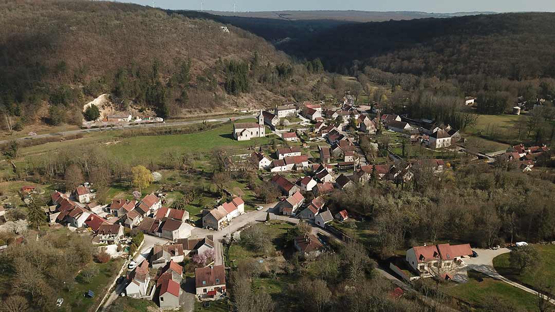 Vue aérienne de la commune de Lusigny-sur-Ouche (21360)